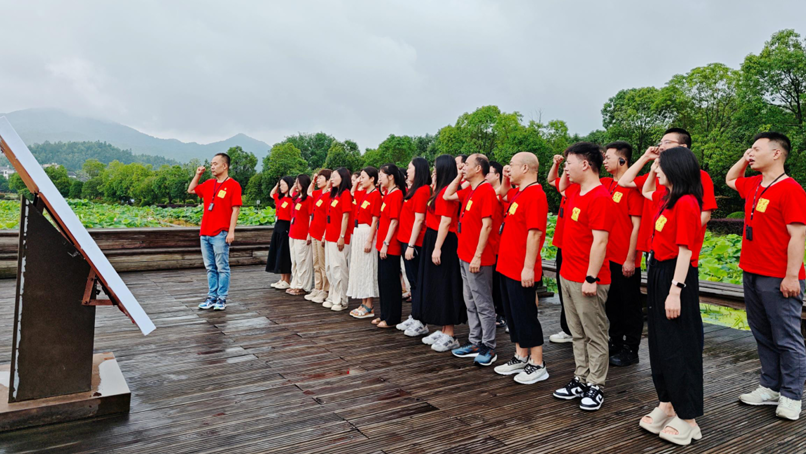 重庆财经职业学院组织全体思政课教师于7月12日至18日在福建龙岩市、厦门市开展系列培训活动。.png 重庆财经职业学院组织全体思政课教师于7月12日至18日在福建龙岩市、厦门市开展系列培训活动。.png
