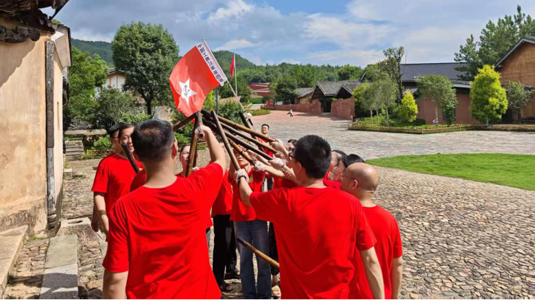 重庆财经职业学院组织全体思政课教师于7月12日至18日在福建龙岩市、厦门市开展系列培训活动。 重庆财经职业学院组织全体思政课教师于7月12日至18日在福建龙岩市、厦门市开展系列培训活动。