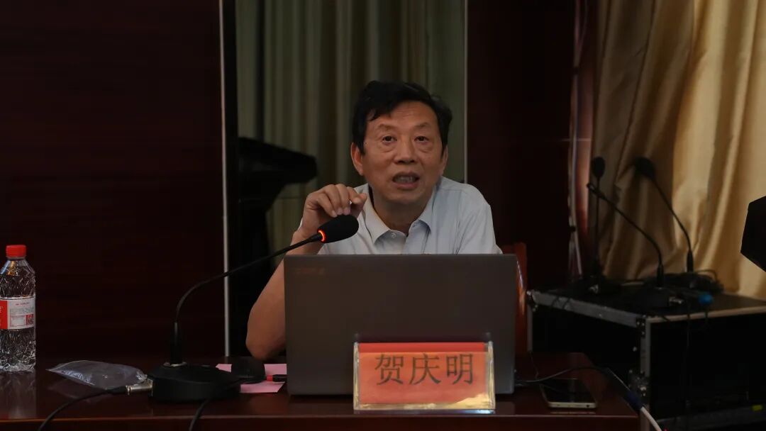 贺庆明